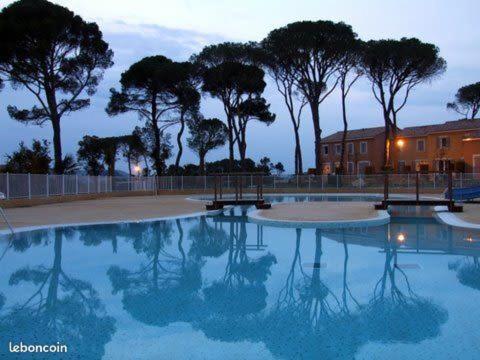 Maison Climatisee Avec Piscine Chauffee Calvisson Εξωτερικό φωτογραφία